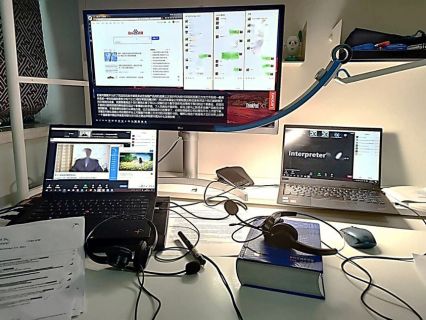 全球沟通新时代：选择联桥远程线上翻译公司